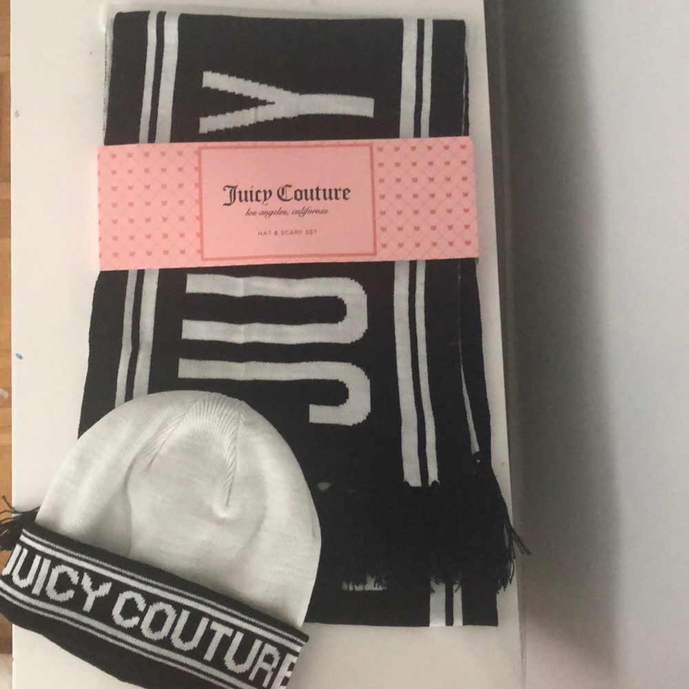 Juicy couture hat & scarf set